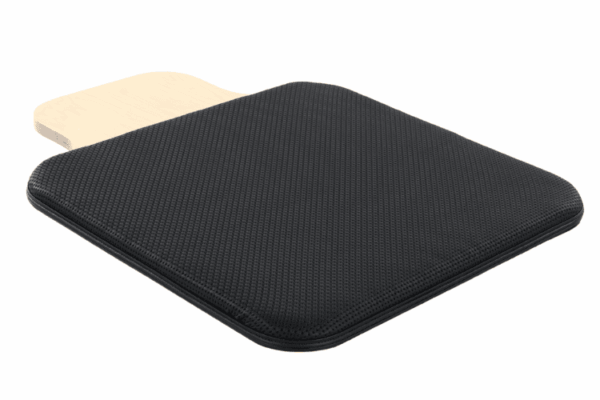 Balanced Body CenterLine Reformer -hyppylauta pehmustetulla mustalla pinnalla